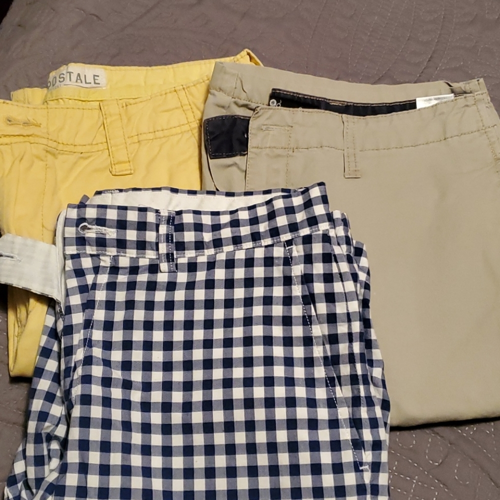 (3 pair) Bundle Men's shorts, size 30 waist